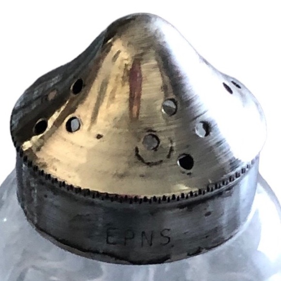 Signed Waterford Crystal Glandore EPNS Plated Salt and Pepper Shakers - Picture 11 of 12